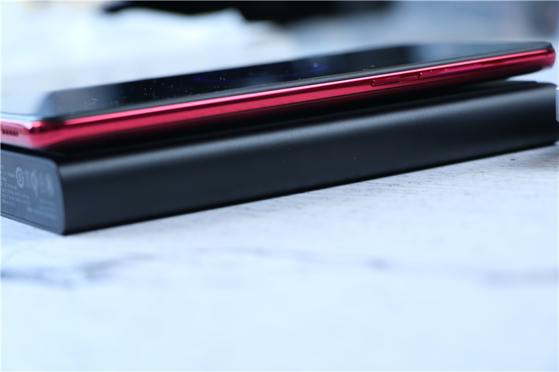 小米无线充电宝青春版和新款,紫米无线充电宝