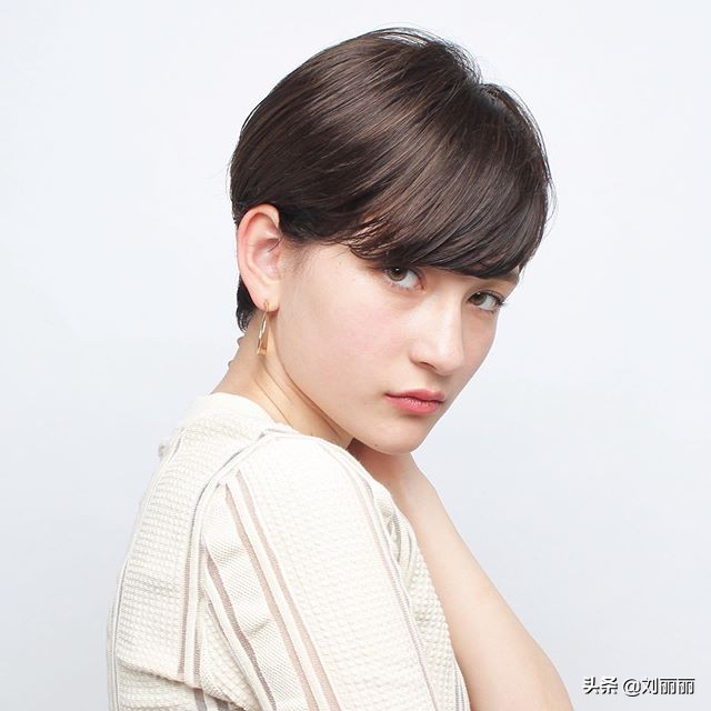 推荐几款好看的时尚短发,一款适合你的精致短发