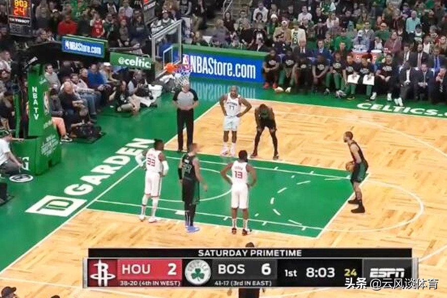 威少哈登随便一扔超远三分,哈登威少突破分球