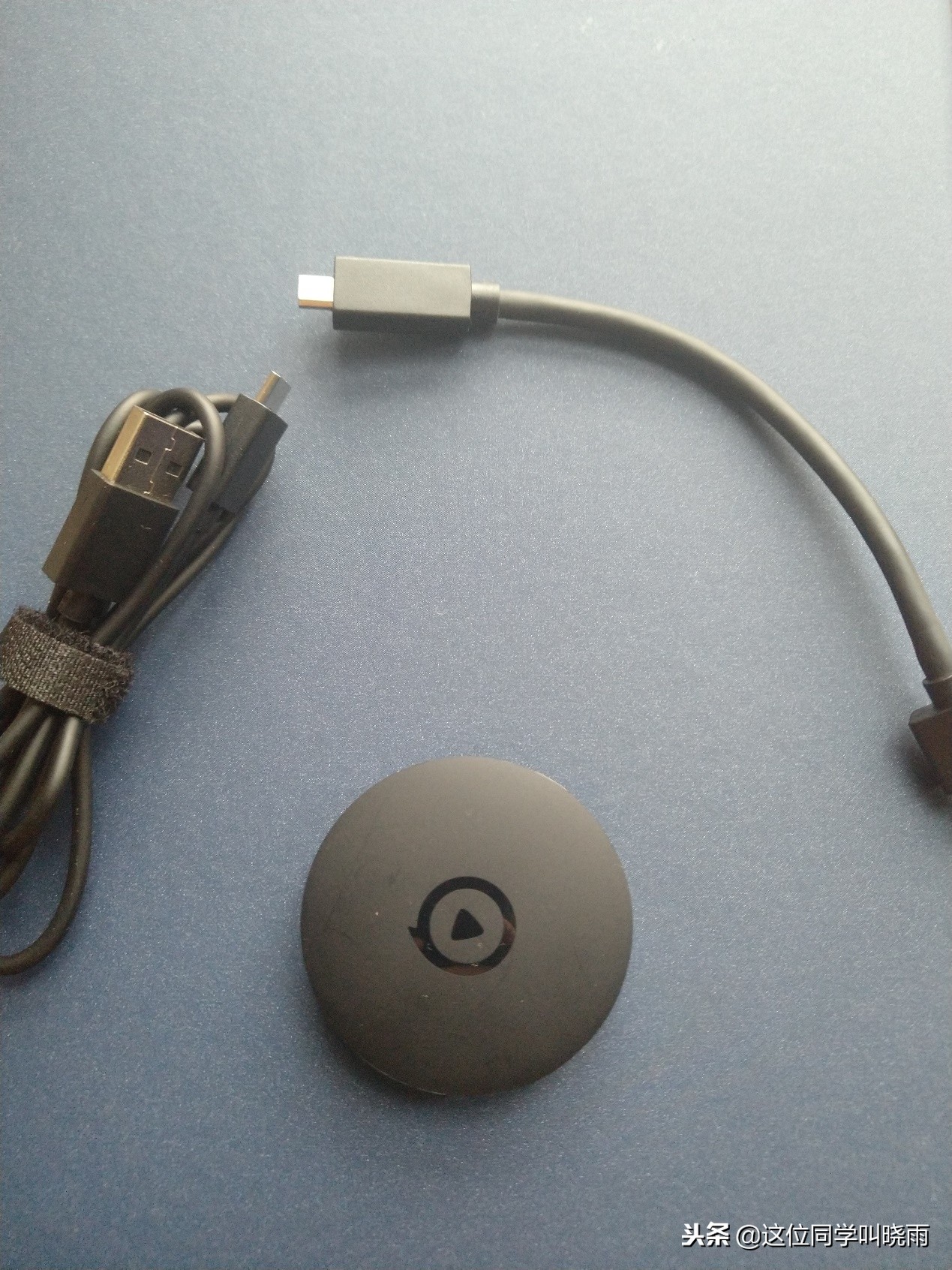 晓雨体验：号称投屏神器“爱奇艺电视”到底值不值入手？