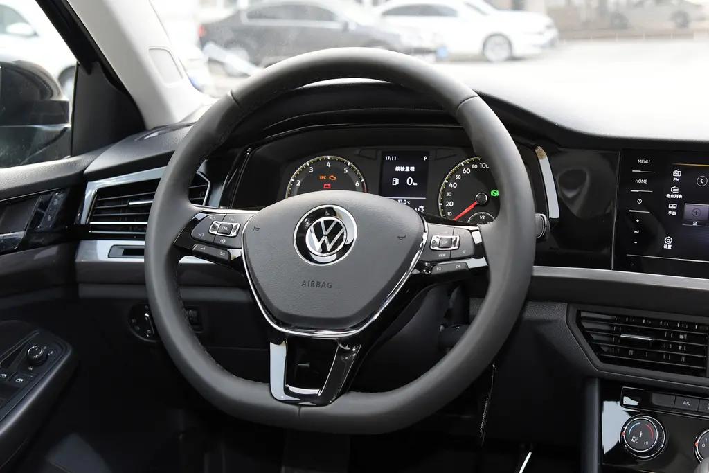 大众宝来最低价5.98万自动,大众宝来降价6万以下二手