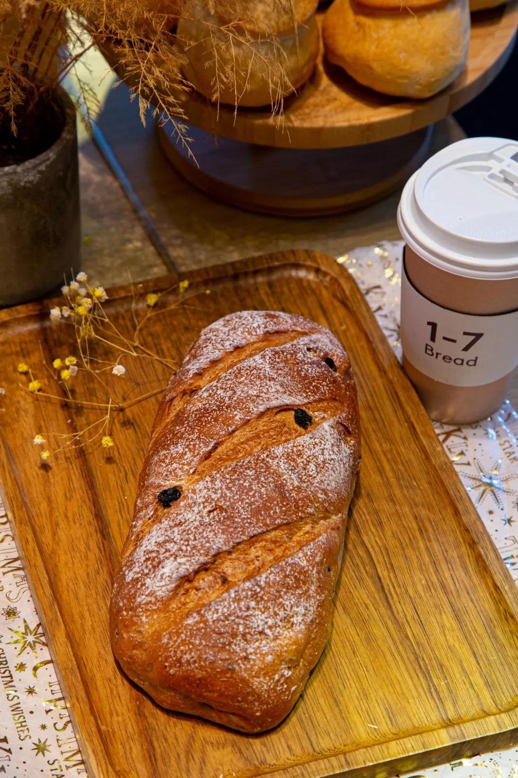 日本来的面包，“落户”深圳，里面竟然还“藏钱”