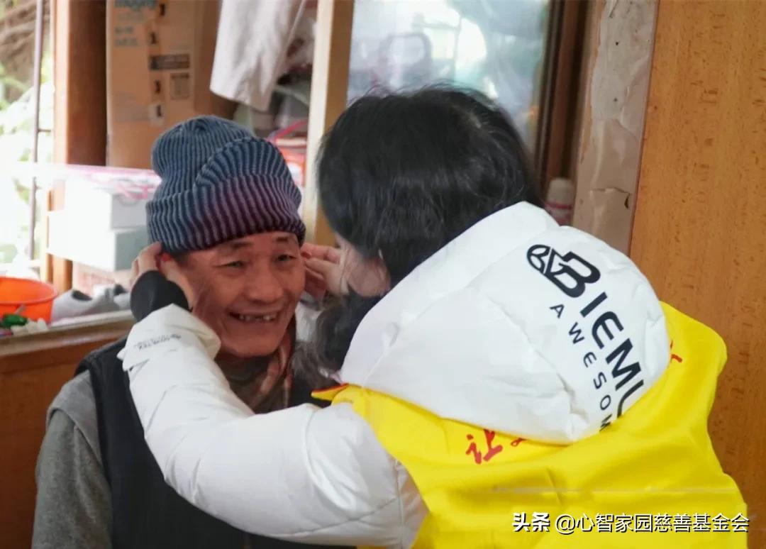 关爱空巢老人活动的视频,2024年关心孤寡老人活动安排表