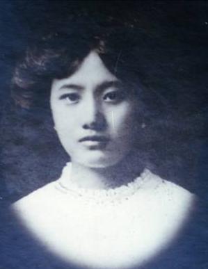 锦江饭店创始人，从*楼青**女到督军夫人，离婚后反倒成了商业大亨