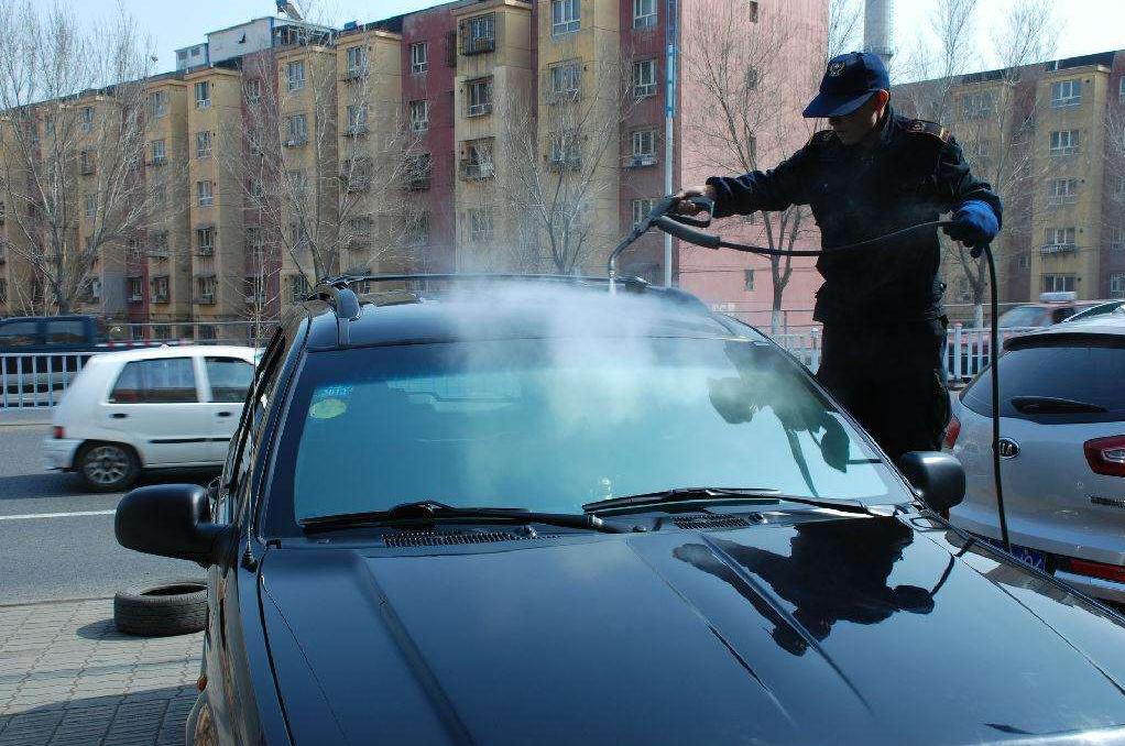 自己洗车里面的正确方法和步骤,自己洗车的正确方法和注意事项