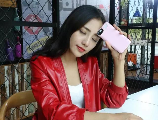 女生玩陌陌探探正常吗,陌陌和探探哪个靠谱