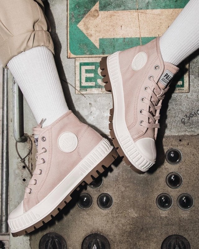 春日赏樱季又来了！造型少女还不够，换上这些粉色运动鞋才够气氛