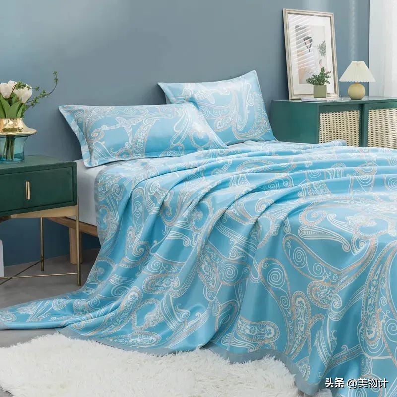 凉席冰丝凉席柔软亲肤,超爱的冰丝凉席凉快又舒服