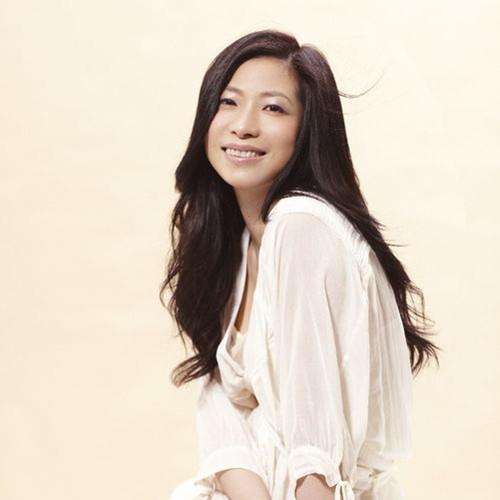 张小娴散文集《拥抱》——思念情人的拥抱，享受尘世的温暖