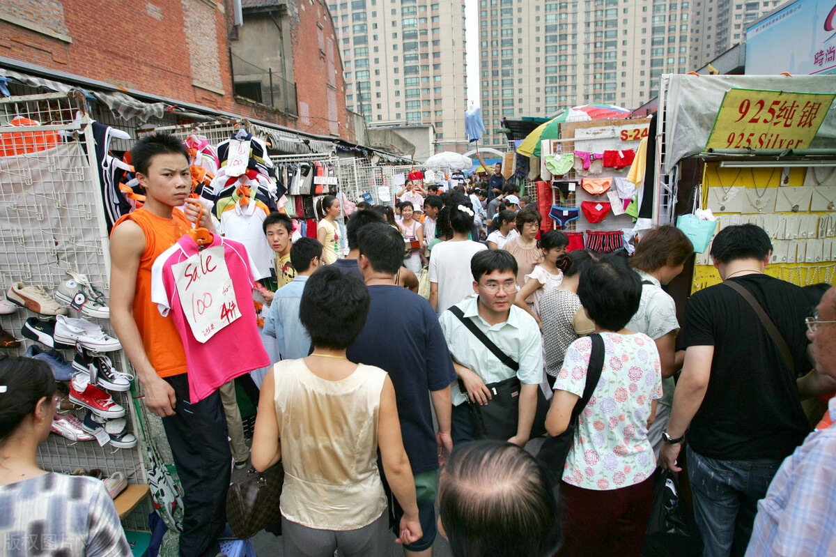 上海最大的服装饰品批发市场,曾经最热闹的上海襄阳路服装市场