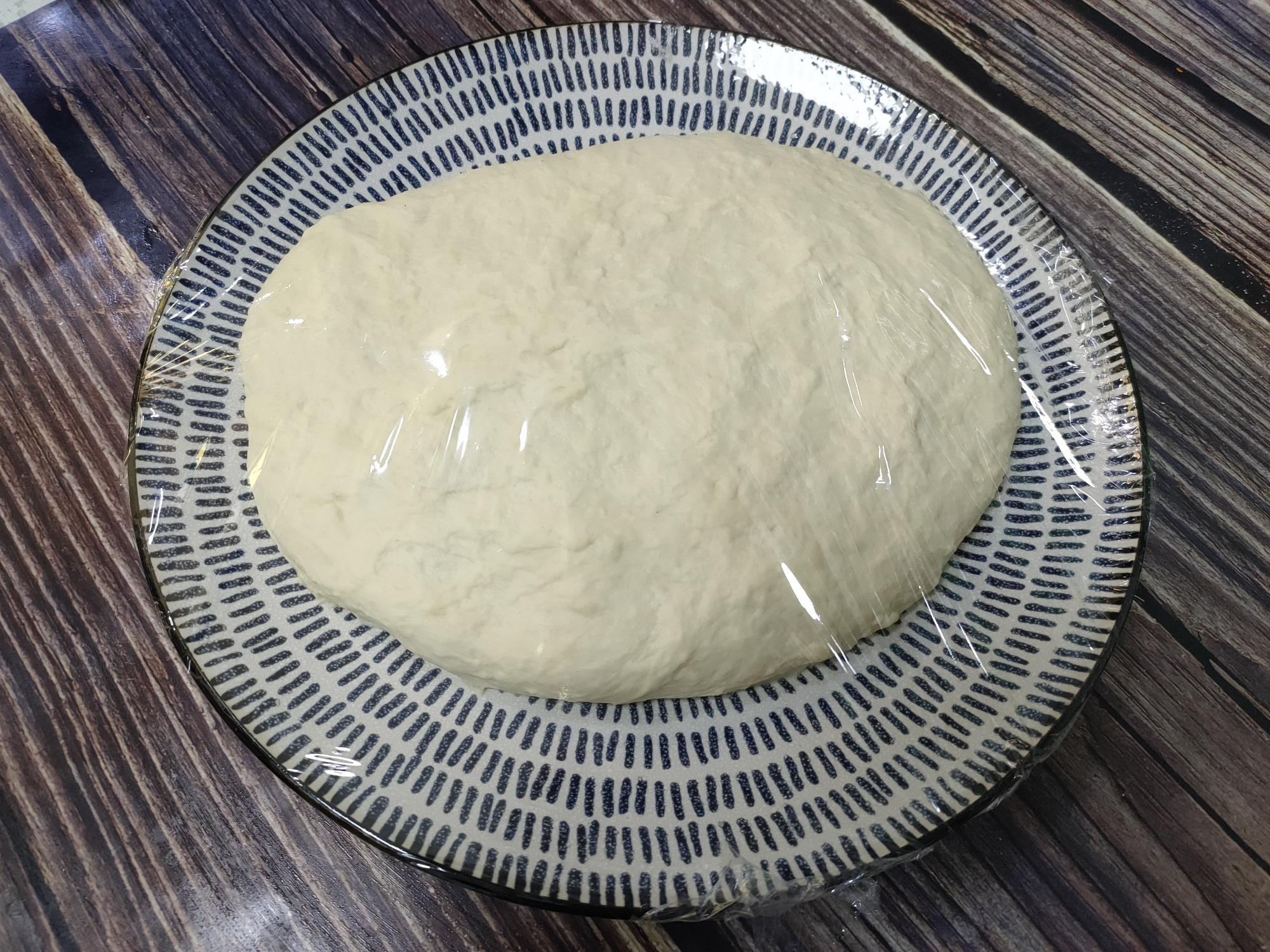 炸油条的技巧和配方酥脆,如何快速炸油条又脆又蓬松