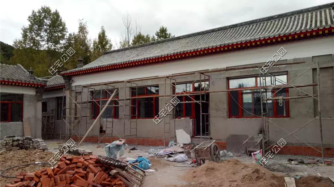 东北农村模块建房大火炕三合院,三合院一层有火炕