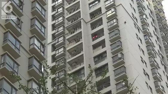 殴打记者辱骂租户惠客公寓员工太嚣张