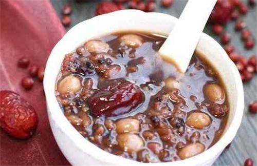 推荐三款最适合女性养生的粥,补血益气最适合女人吃的粥