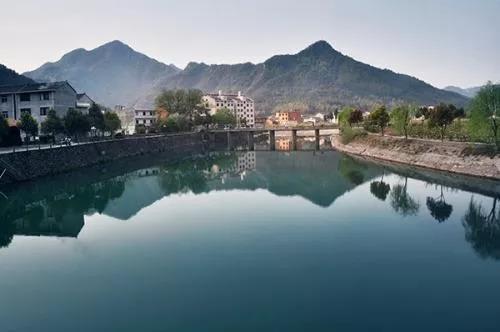 明明可以靠颜值偏要拼实力,明明可以靠颜值却偏偏要拼实力