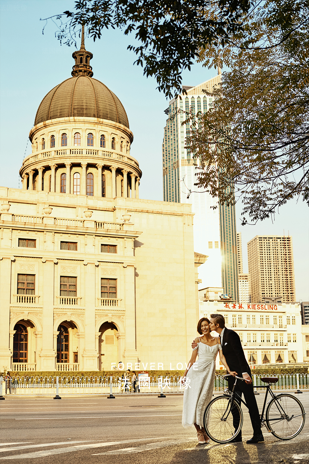 拍摄婚纱照姿势的正确方法,教你拍婚纱照最佳时间