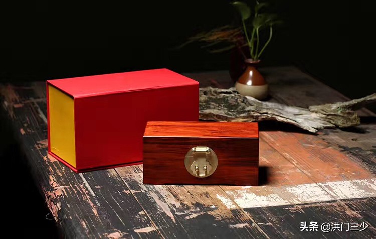 现在开定制家具厂前景怎么样,现在开一家日用品厂值得投资吗