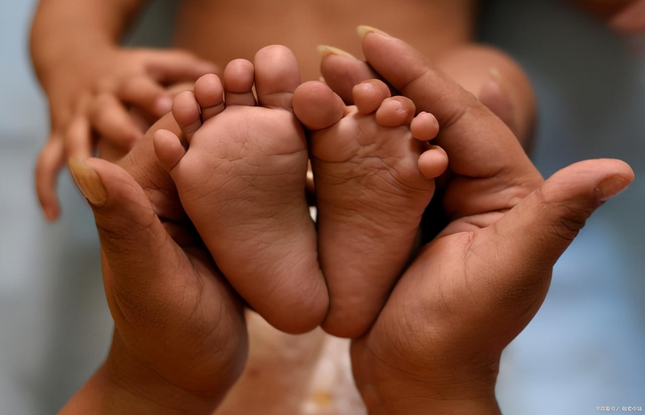 不在医院出生的小孩,出生证怎么领取?