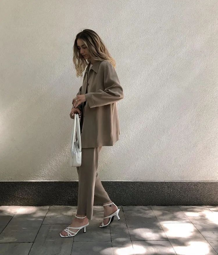 中性风酷帅女生穿搭,民国中性风穿搭