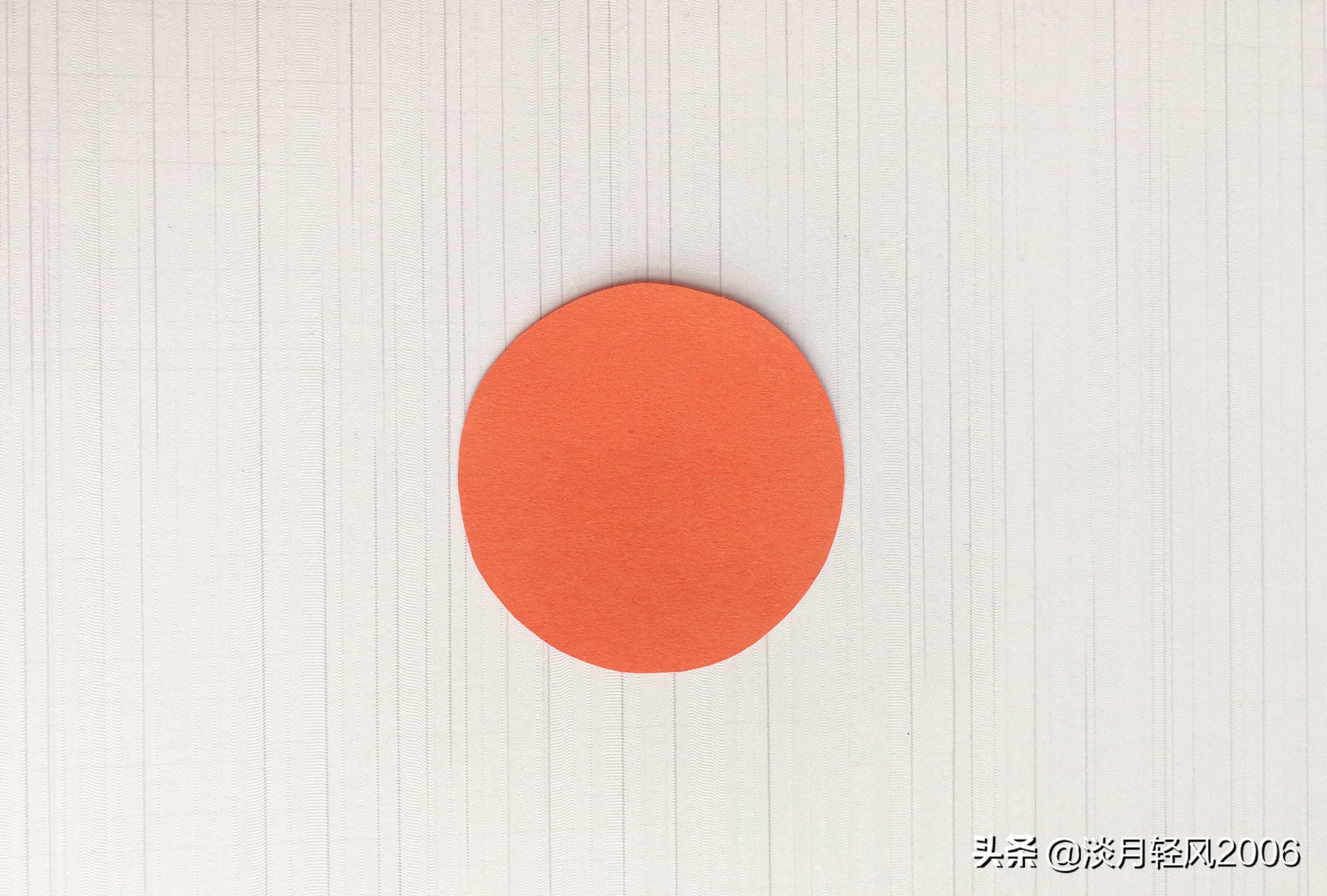 黄色卡纸向日葵创意美术作品,用卡纸折向日葵最简单的方法