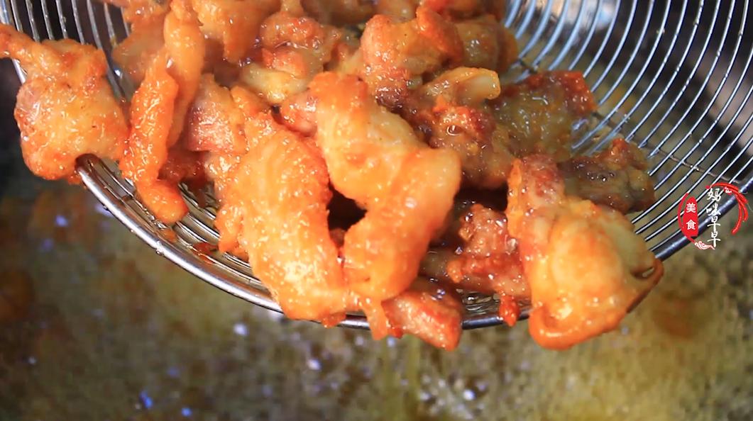 7月将至，少吃牛肉和鱼肉，多吃这3种肉，腿脚有劲，精神头足