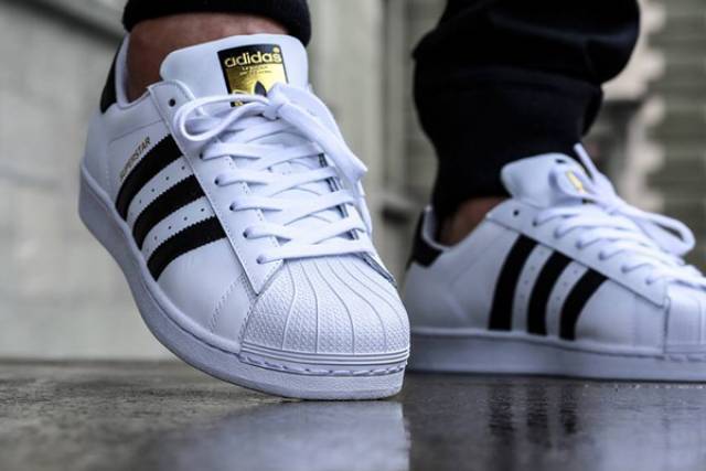 nike史上销量第一,nike近两年销售量对比图