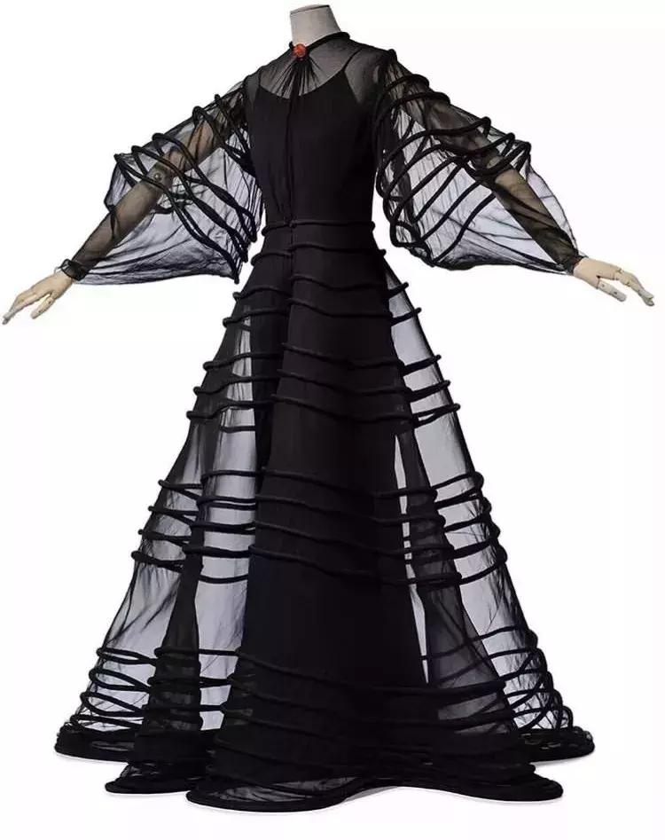 她守着时尚界一个大秘密,直到去世的20多年后才被世人知晓