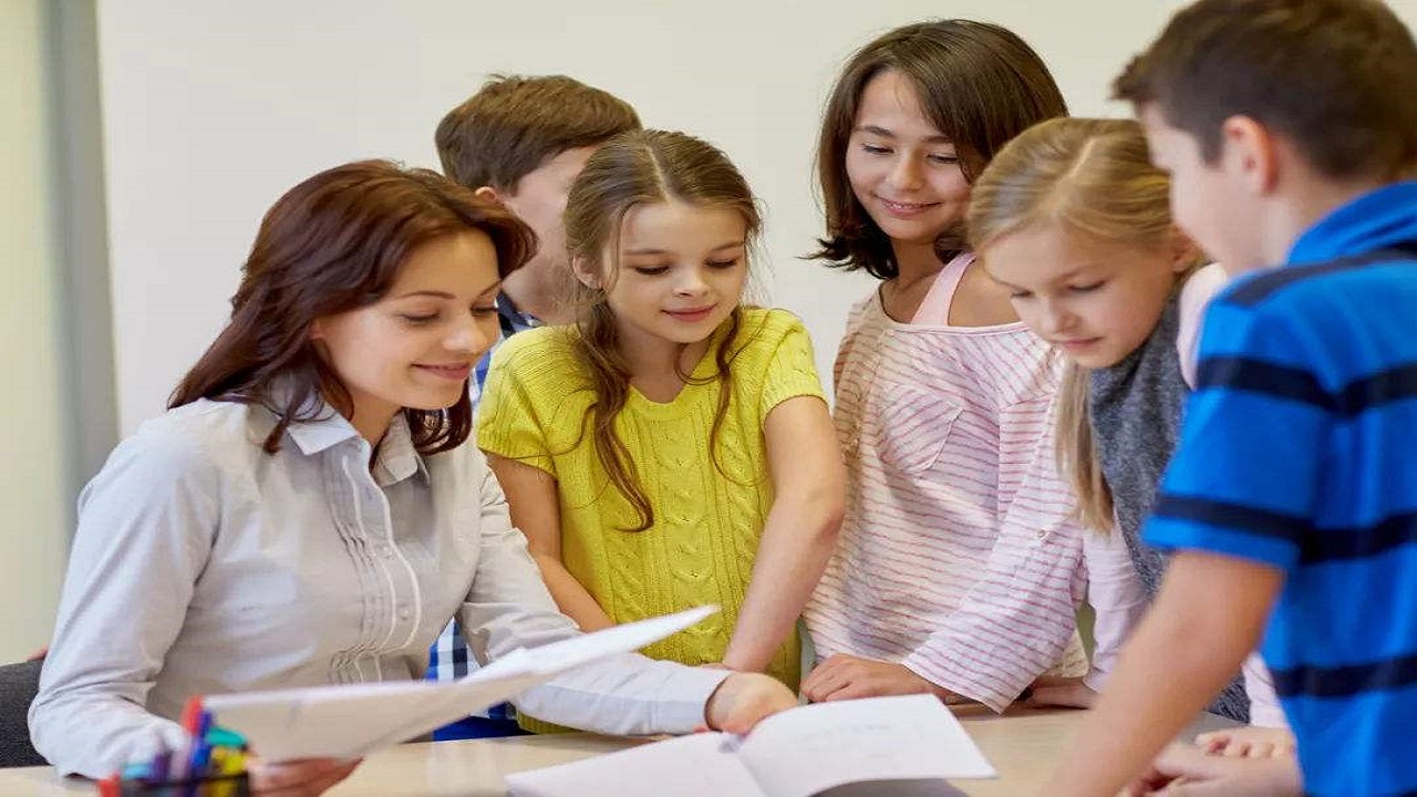 发现孩子抄作业家长应该怎么处理,发现孩子抄别人作业怎么教育