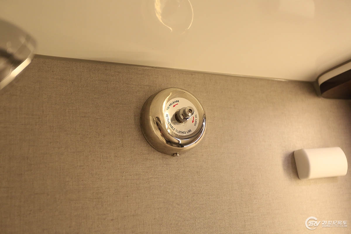 中天房车新季风畅游款,最新版的大通t型房车价格