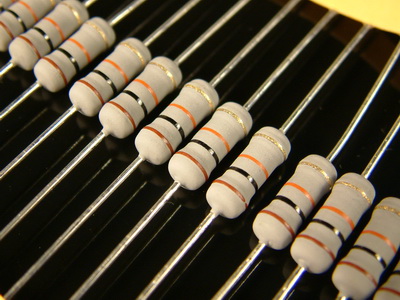 zvs电路讲解,zvs电路是正激式还是反激式