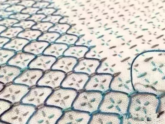 刺绣绣法最简单的方法,刺绣经典针法与图案珠绣