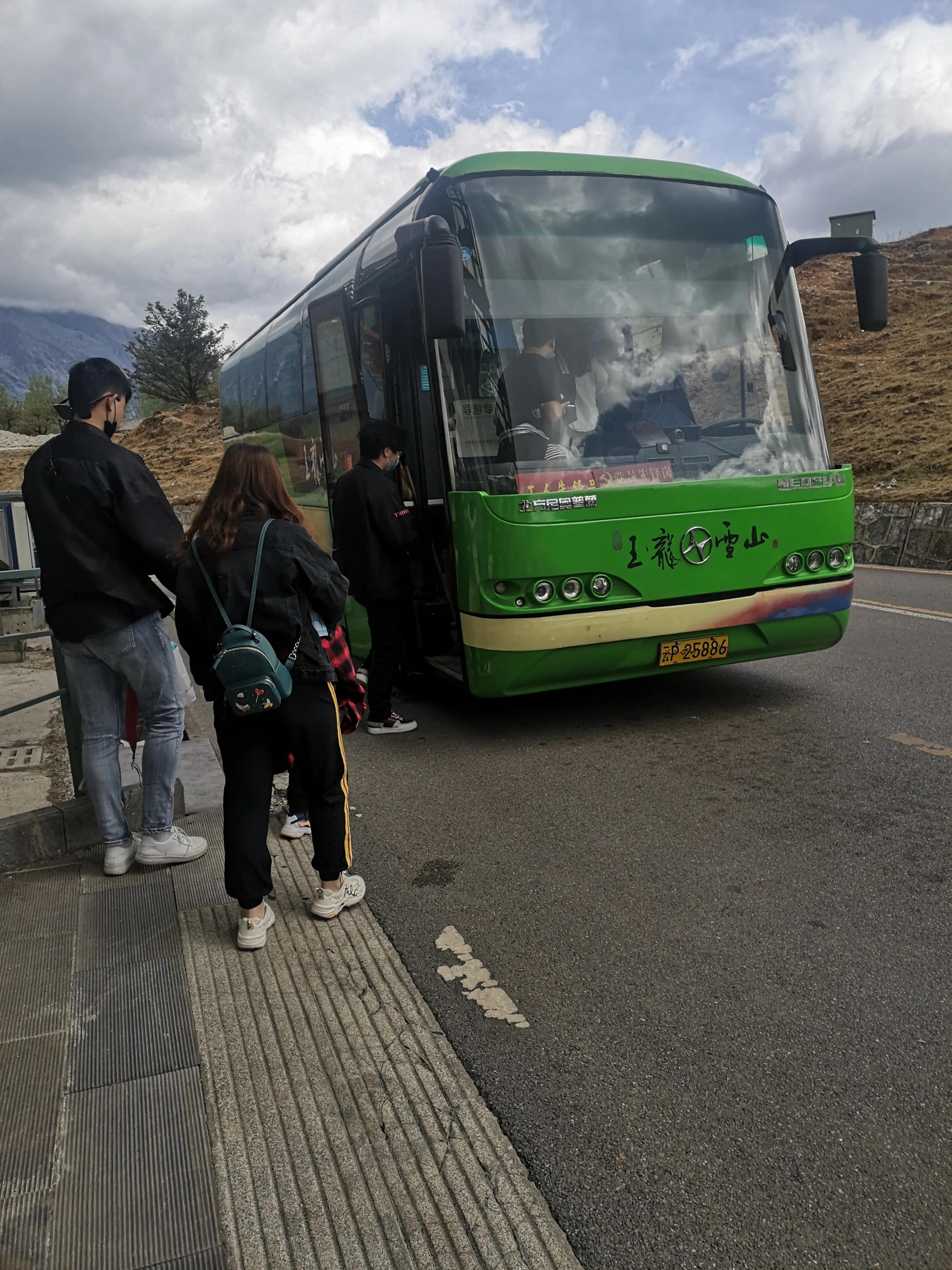 玉龙雪山高反头疼了如何缓解,玉龙雪山高反晕倒