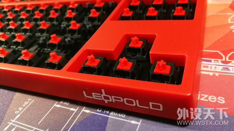 利奥波德:许你粉黛红霞醉梦人家