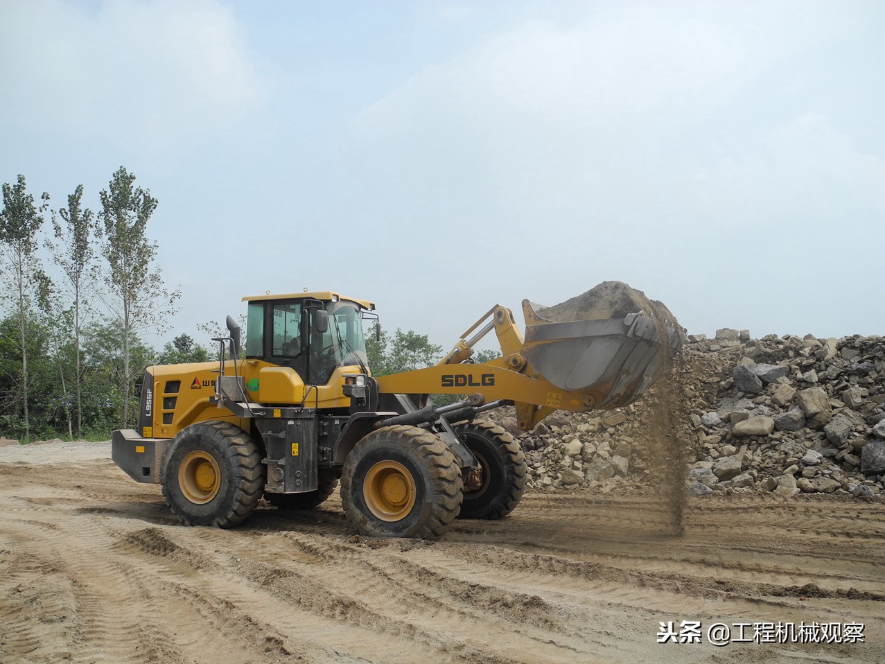 开铲车要注意哪些技巧,开铲车都有哪些技巧