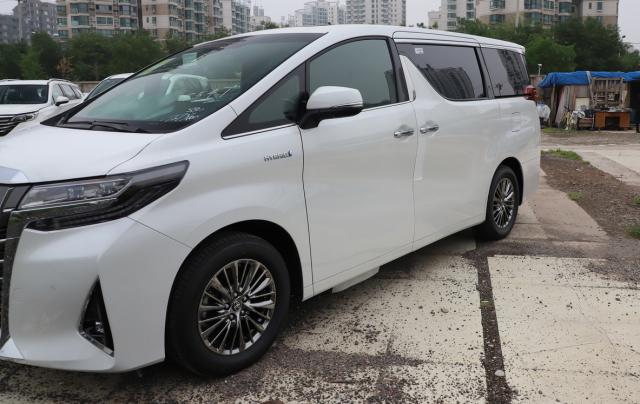 从日本运一辆车回中国要多少钱,从日本把车运过来多少钱