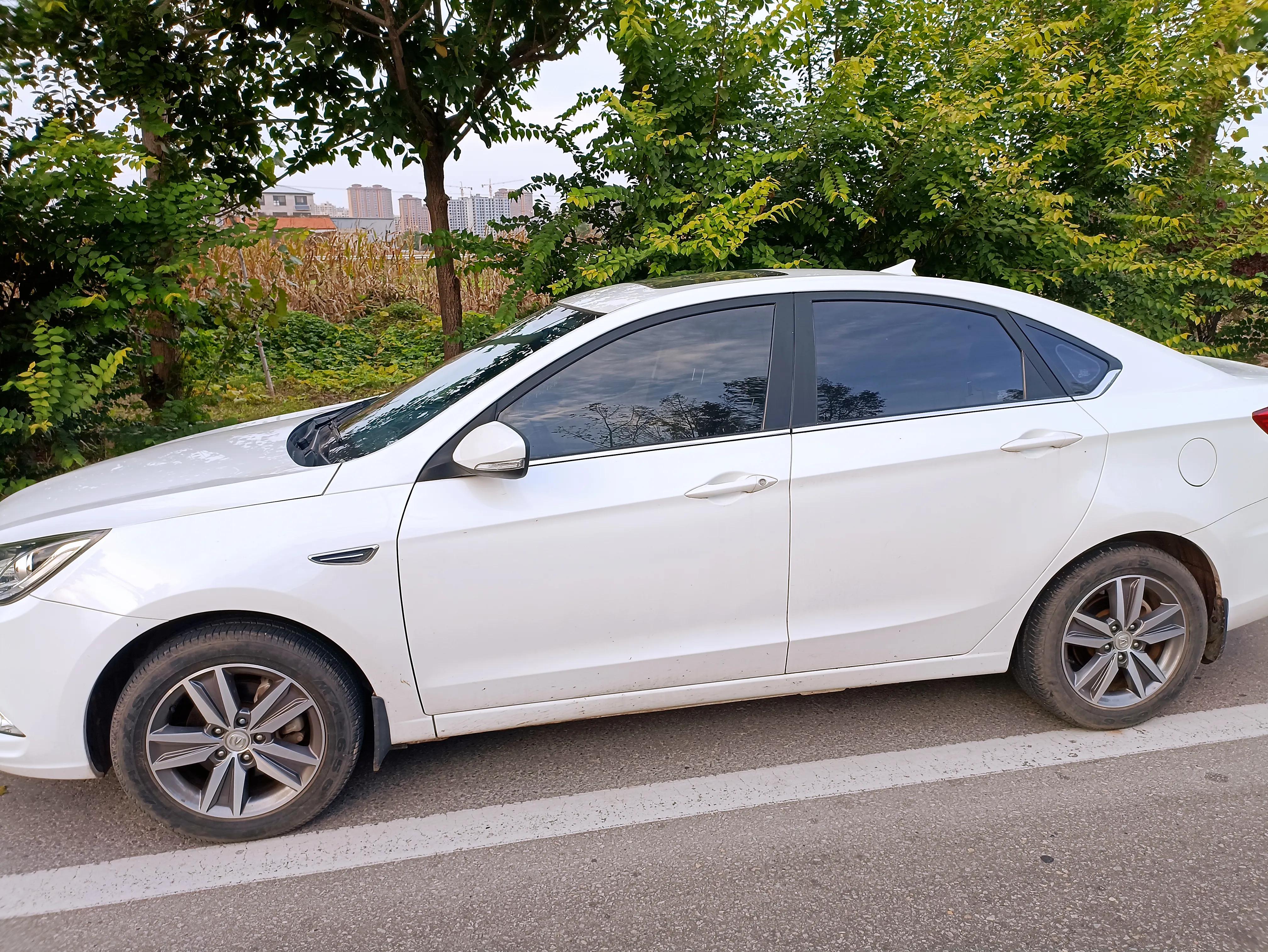 逸动2023车主真实感受,逸动plus后排空间