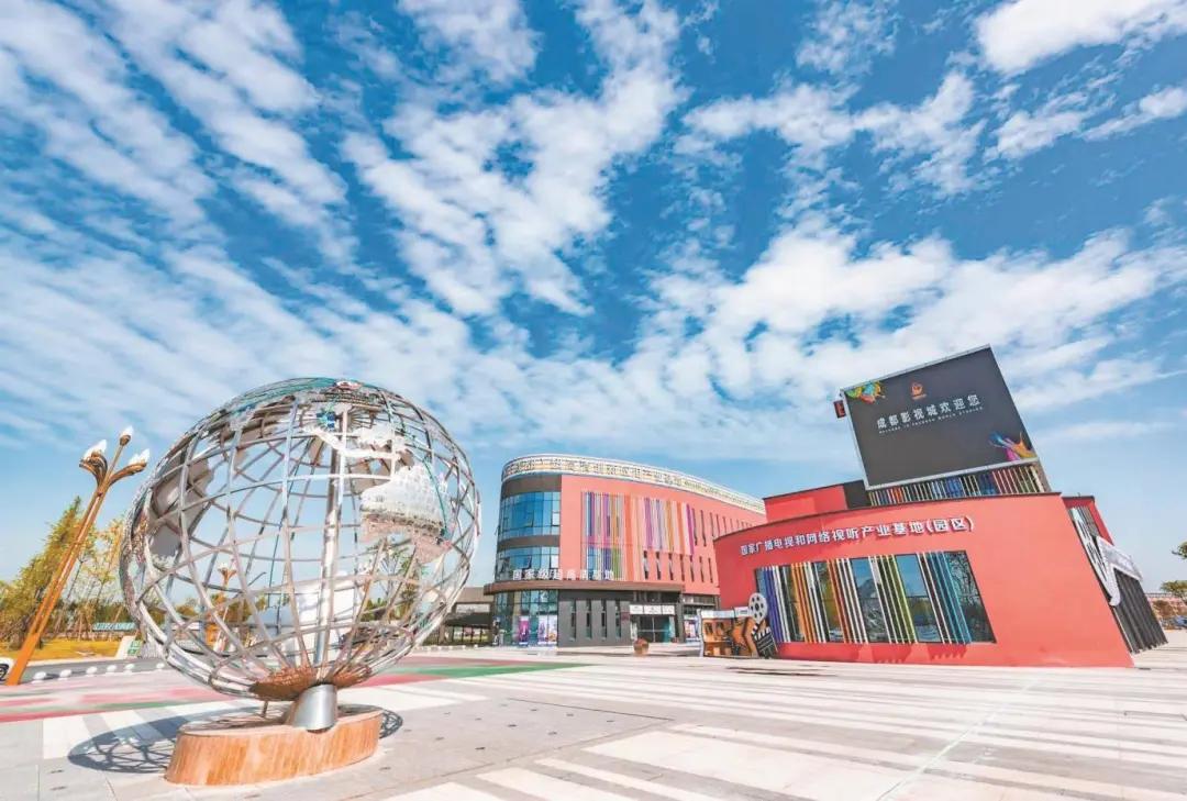 你好，我叫郫都，这是我的最新简历