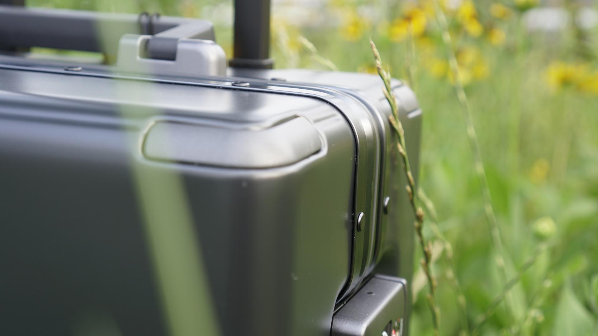 地平线8号20寸和24寸拉杆箱对比,地平线8号拉杆箱28寸哪个颜色好