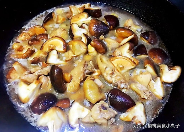 炖鸡时牢记三个调料不要放,炖鸡汤牢记4放5不放