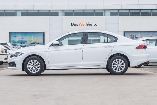 大众宝来1.5L—终于变成了别人的样子，只有省油和空间的优点