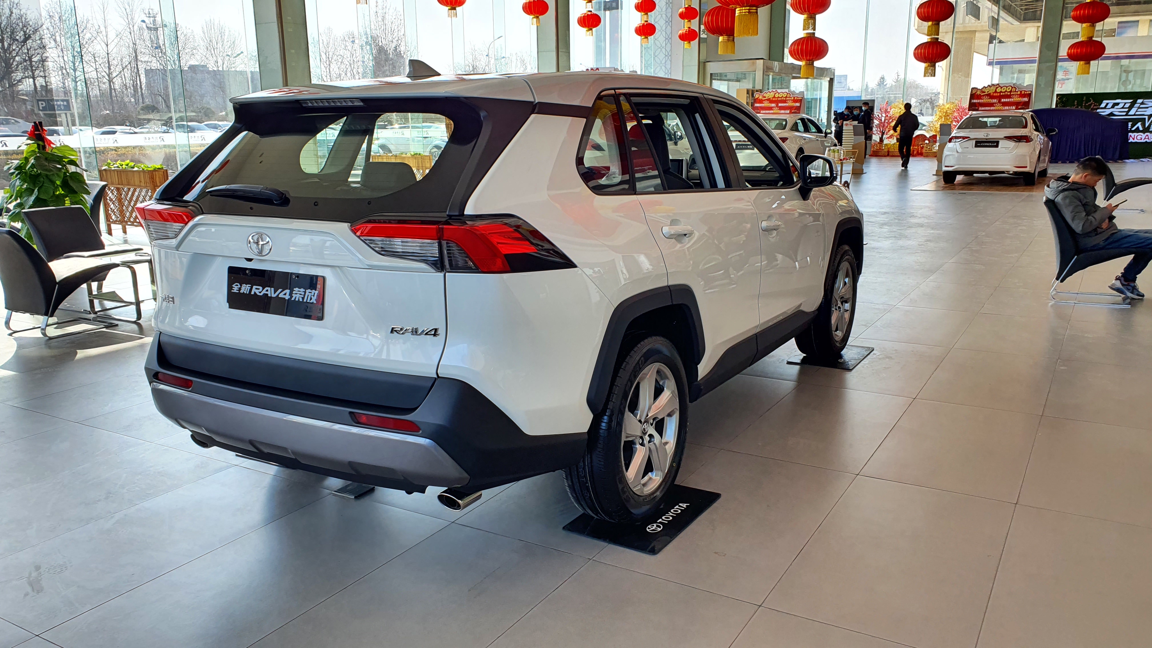 丰田荣放买什么配置性价比高,丰田荣放三大件怎么样