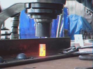 海绵上凹凸花纹怎么弄出来的,海绵怎么切又完整又好看