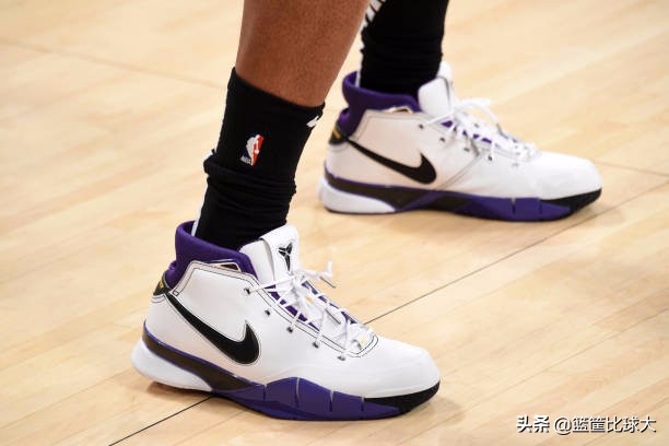 塔图姆秀,凯尔特人塔图姆穿的什么球鞋