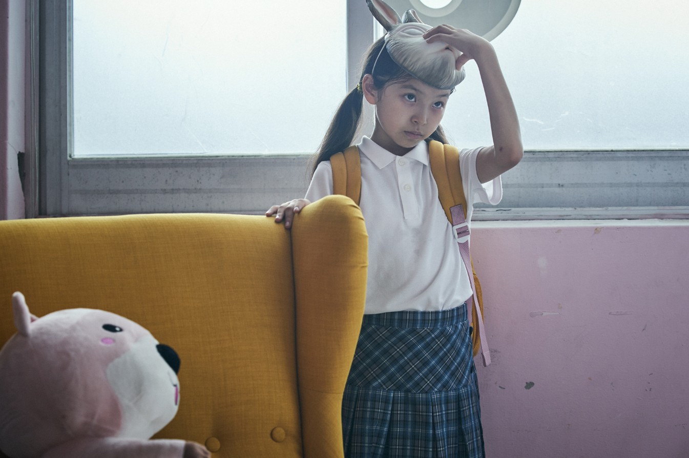 绑匪绑架一个女孩后怀疑人生,绑架犯绑架女孩子恐怖电影