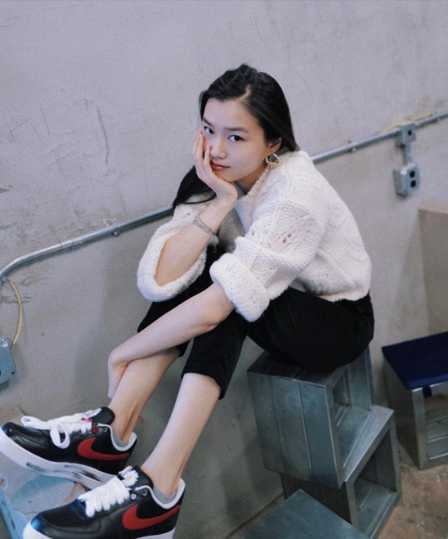 权志龙个人品牌与耐克合作系列上线