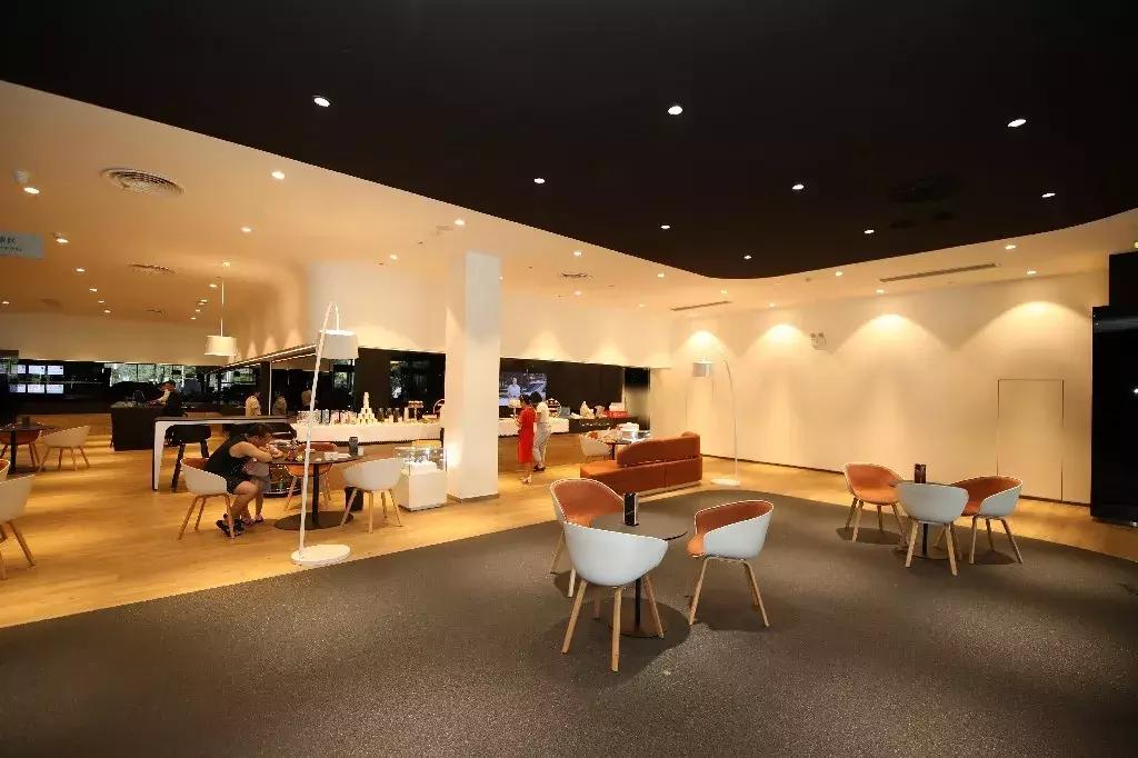 全新奔驰4s店,奔驰4s店全新品牌