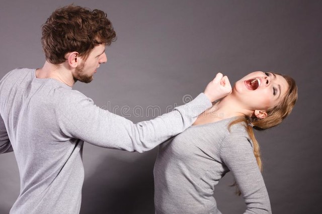 打断3根肋骨赔偿标准,被人打断两根肋骨能判多久