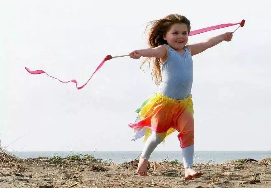 适合在家玩的亲子游戏12岁以上,11个适合宅家带娃的亲子游戏