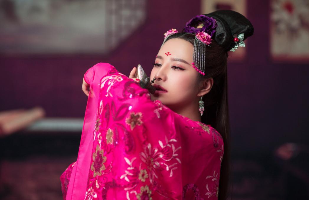 古人喝一口酒,古人喝的酒和现在酒哪个好喝