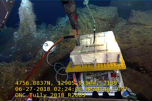 中国近海水下暗战渐激烈!村*意民**外发现奇怪机器,上交国家获重奖